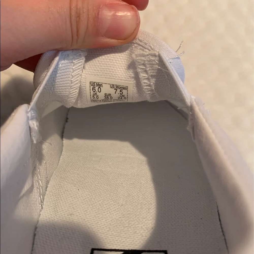 💗 NWT White vans slip on - Picture 3 of 3